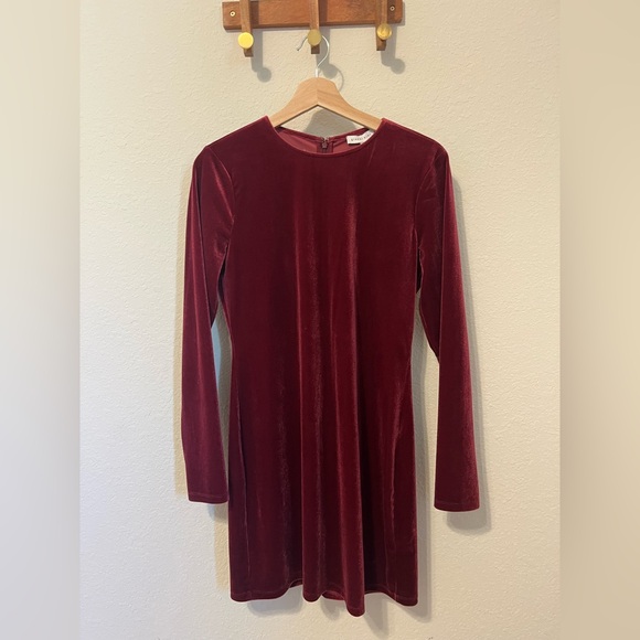 Gianni Bini Pam Velvet Merlot Dress Size Medium - Picture 2 of 5